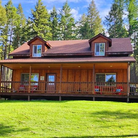 Blacktail Cabin Hideaway With Hot Tub Lakeside Exterior photo