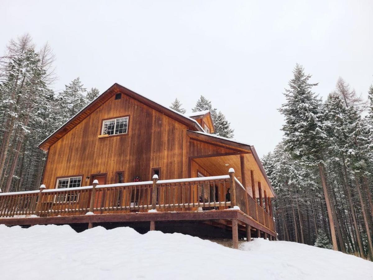 Blacktail Cabin Hideaway With Hot Tub Lakeside Exterior photo